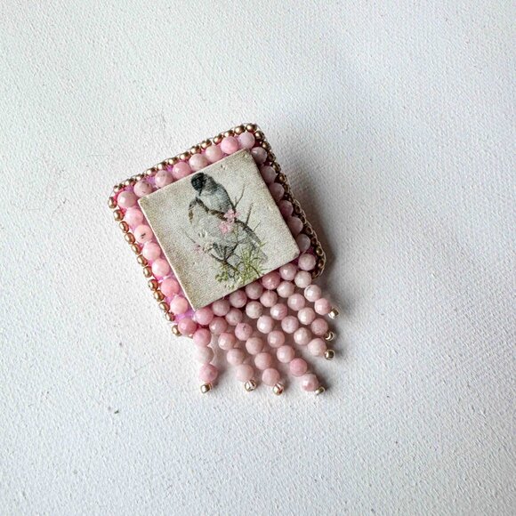 Handmade Pink Beaded Bird Brooch Vintage Style Statement Pin - Picture 5 of 13